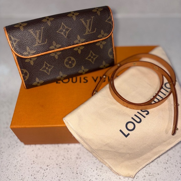 Louis Vuitton Florentine Pochette - Picture 1 of 10